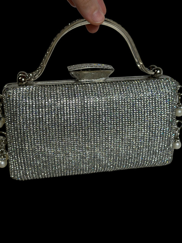 Elegance Essence Clutch