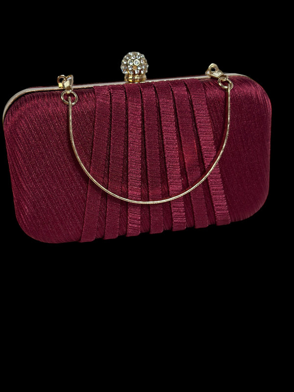 Elegance Essence Clutch